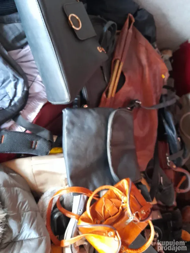 Polovna garderoba torbe obuca sve na kilo uvoz sva doba