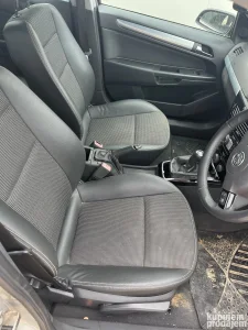 sedišta za opel astra h