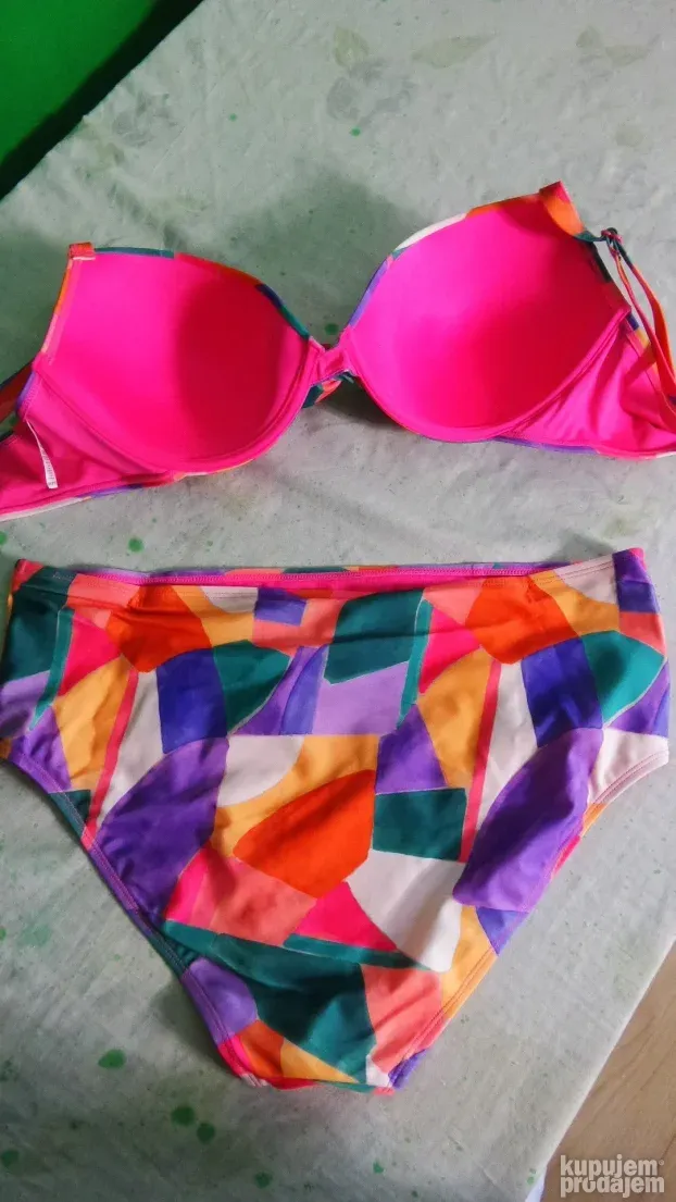 TU,dvodelni kupaci fenomenalnog dezena VEL.42,ETIKETA