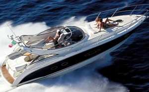 Prodaje se jahta Azimut dužine 12m, sa 2 kabine DIZEL