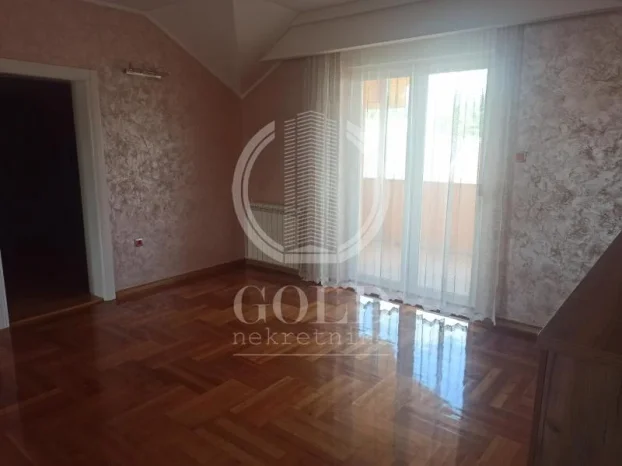 Stari Majur, 5+ petosobna, 250 m²