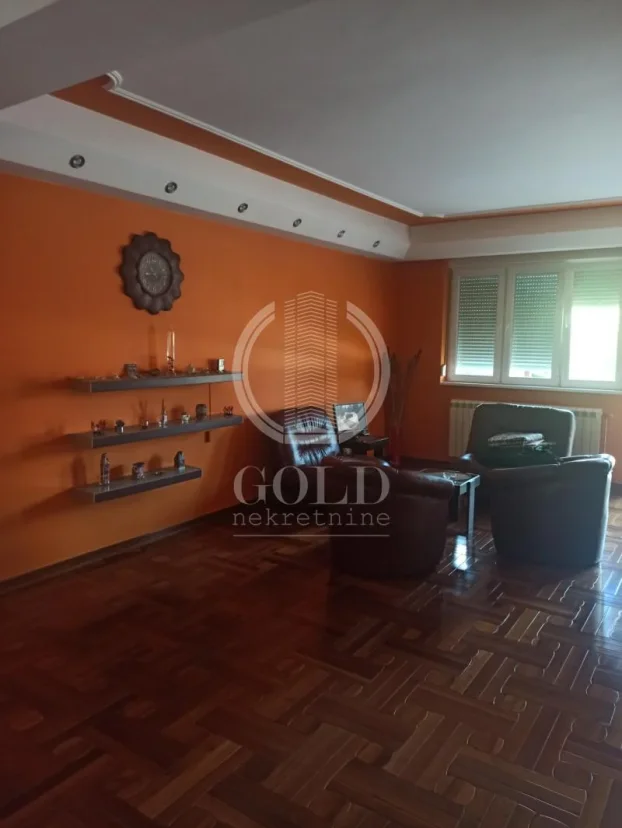 Stari Majur, 5+ petosobna, 250 m²