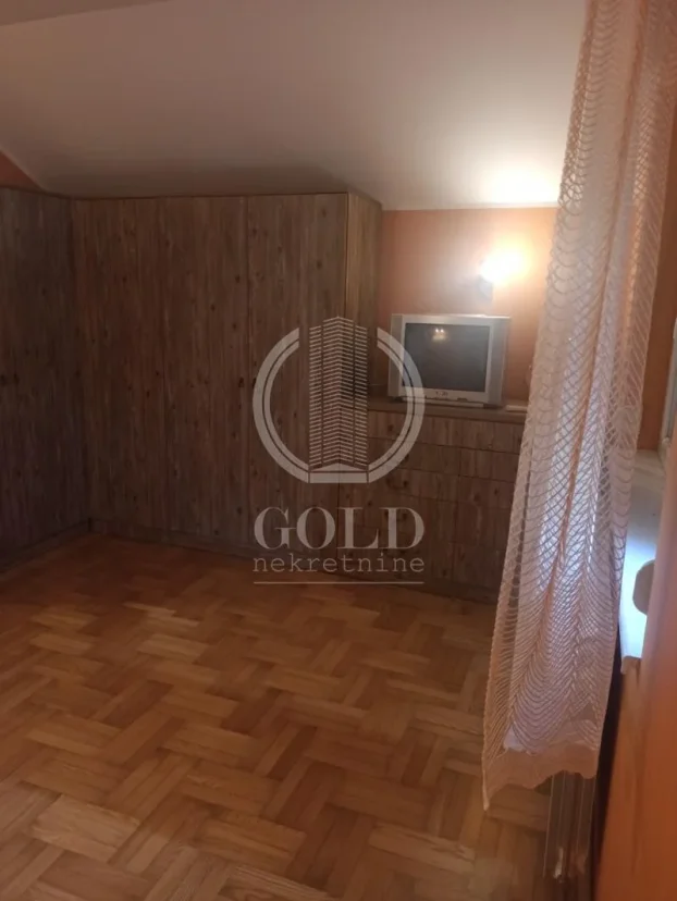 Stari Majur, 5+ petosobna, 250 m²