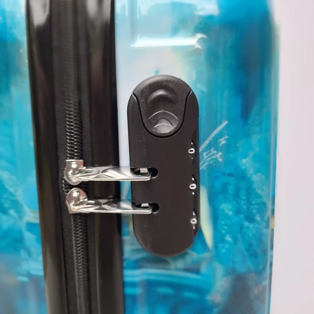 A K C I J A Deciji srednji kofer Elza novi