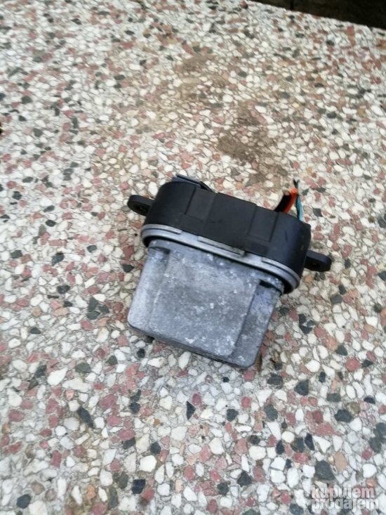 Alfa Romeo GT reostat u kabini