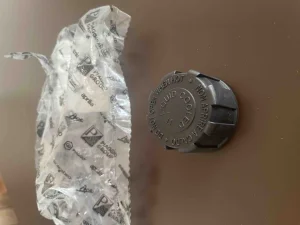 Poklopac hladnjaka Piaggio novo