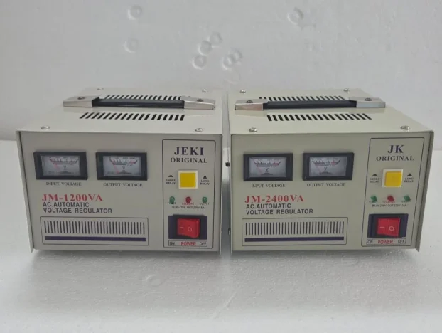 Korektori napona JACKY 1.2 kW i 2.4 kW (1200 VA i 2400 VA)