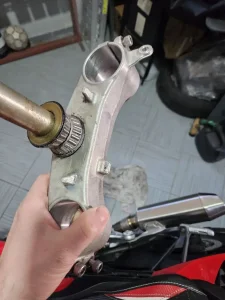 Suzuki gsxr 1000 k7 k8 donji most