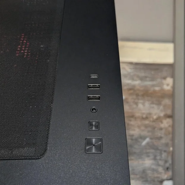 Personalni Računar Core i3-14100T 2.70GHz & RTX 5070, dm