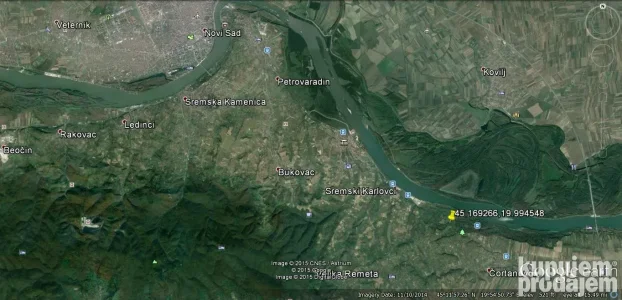 12600 m2 u komadu između Sremskih Karlovaca i Čortanovaca