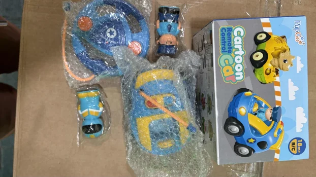 Pup Go Auto na daljinski, moj prvi auto