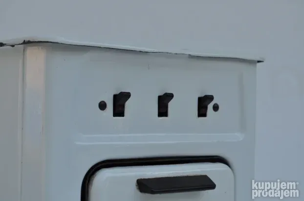 Mini elektricni sporet sa rernom reso