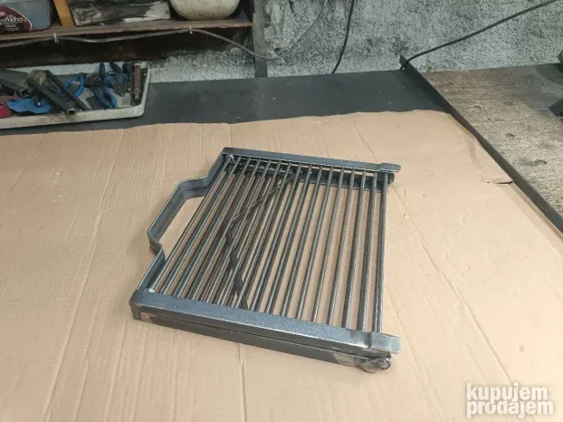 Piknik preklopna rešetka za roštilj