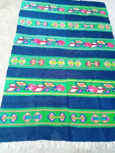 Lep tkani vuneni ćilim iz dve pole 190x125cm odličan