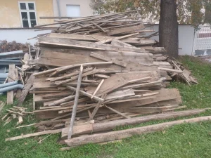 Stara građa- za ogrev