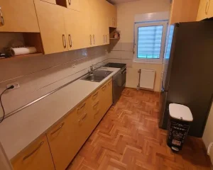 Detelinara  87m2,  šifra 511474  065/4019279