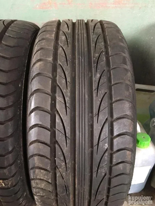 205/50 R15 Semperit Letnje 8mm sara