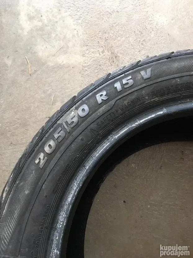 205/50 R15 Semperit Letnje 8mm sara