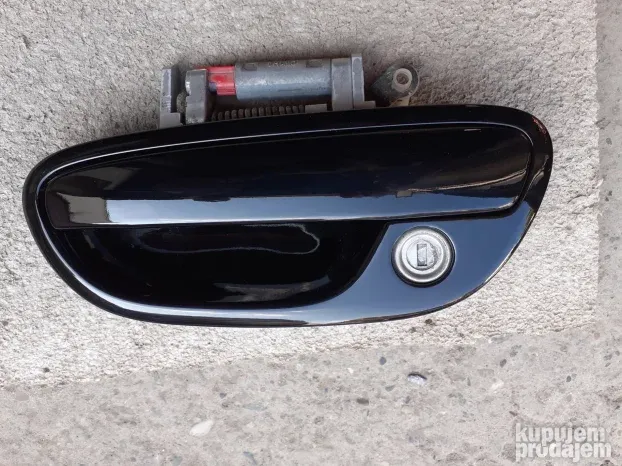 Subaru Legacy 4 rucica prednjih levih vrata