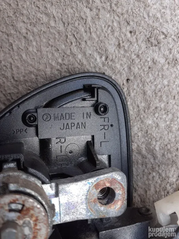 Subaru Legacy 4 rucica prednjih levih vrata