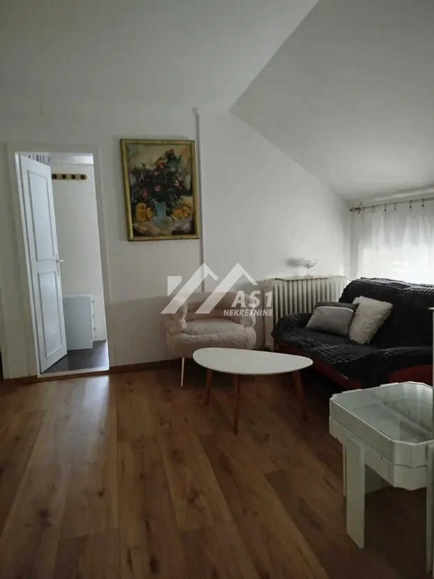 Vladana Desnice, Stari Majur, 5+ petosobna, 130 m²