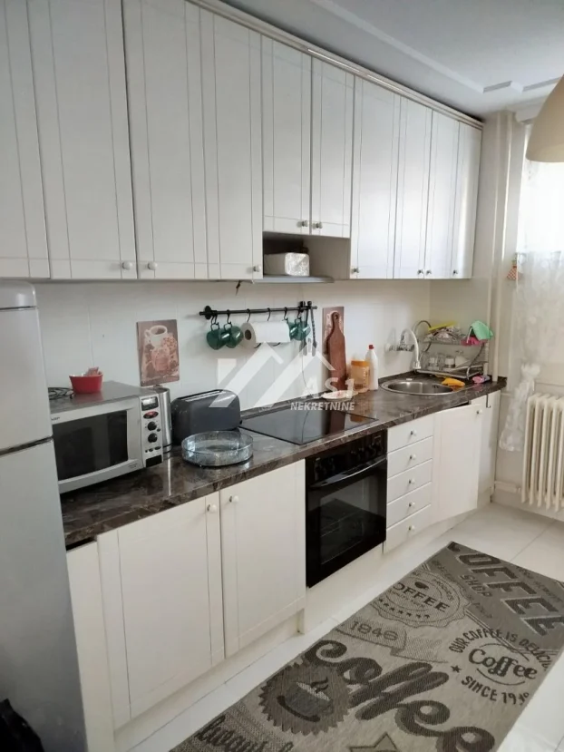 Vladana Desnice, Stari Majur, 5+ petosobna, 130 m²