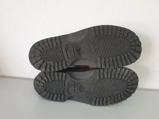 Kozne sandale br 43