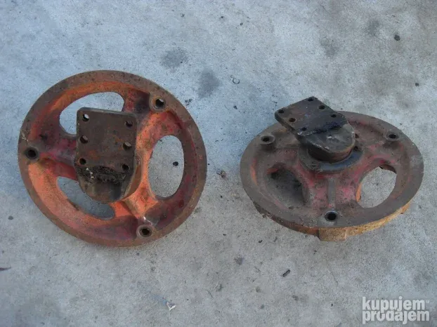 Belarus LTZ T40 kuciste tocka - obican trap