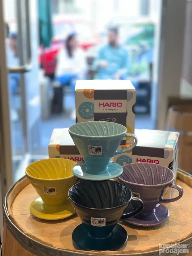 Hario keramički driper/dripper za V60 filter kafurazne boje