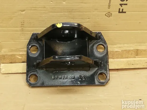 Poteznica prednja za traktor