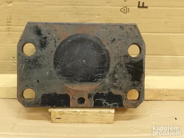 Poteznica prednja za traktor