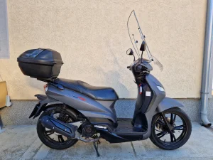 Peugeot Tweet RS 125 skuter