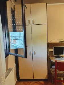 Regal na prodaju