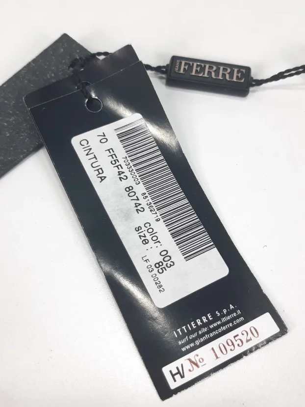 Vintage FERRE Jeans Italy kais NOVO