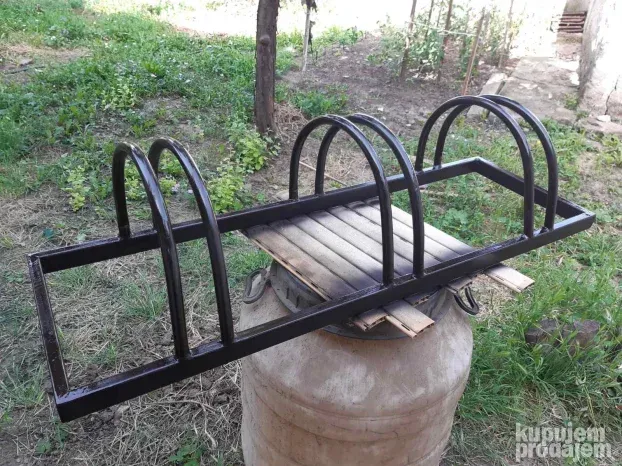Postolje za bicikle