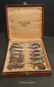 Posrebrene kašičice-90mikrona John. L Persson