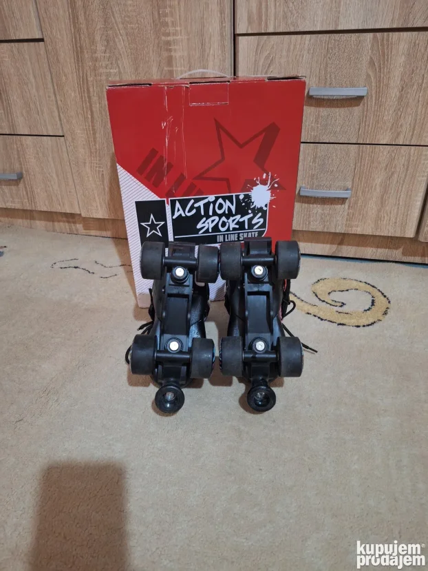 Kao nove Action rošule 33 - 36 u kutiji za devojčice roleri