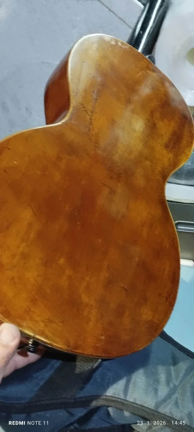 Wiener konkurrenz guitarre