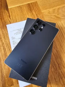 Samsung galaxy S25 ultra 512gb full pack PERFEKTAN GARANCIJA