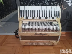 Dallape 120 basova 2+2 dve kabine Top stanje