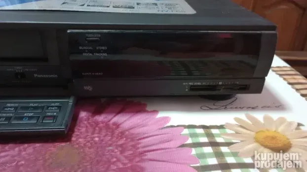 Panasonic NV-F65 HQ VCR &  NV-J35EG Video   - Neispitani