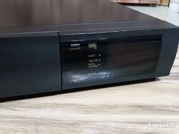 Panasonic NV-F65 HQ VCR &  NV-J35EG Video   - Neispitani