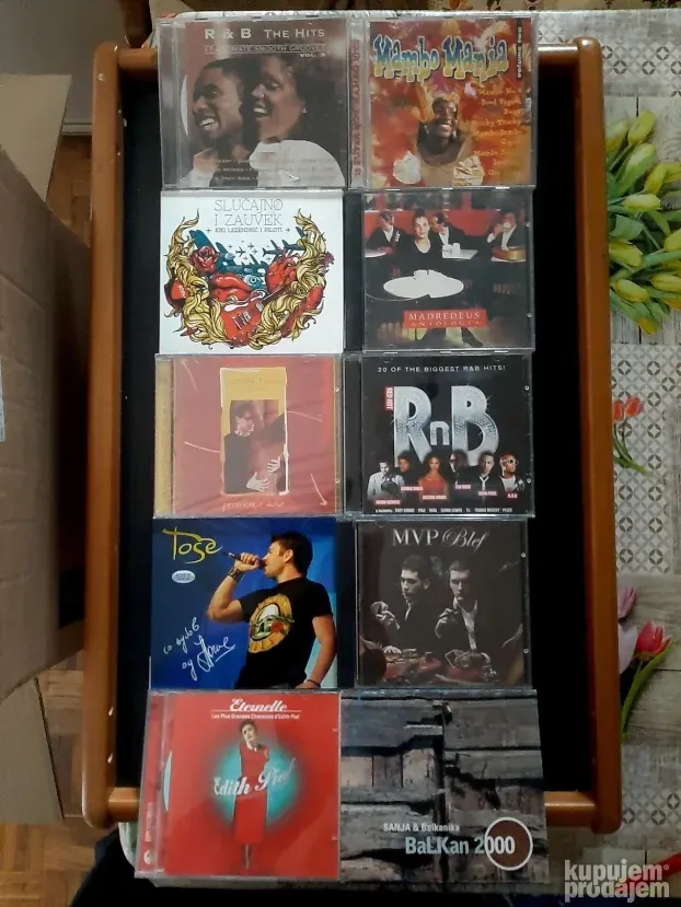 CD - i mesano 43 komada + poklon (2052)