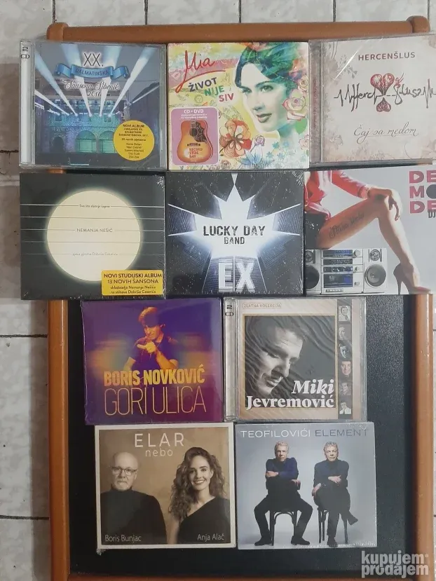 CD - i mesano 43 komada + poklon (2052)
