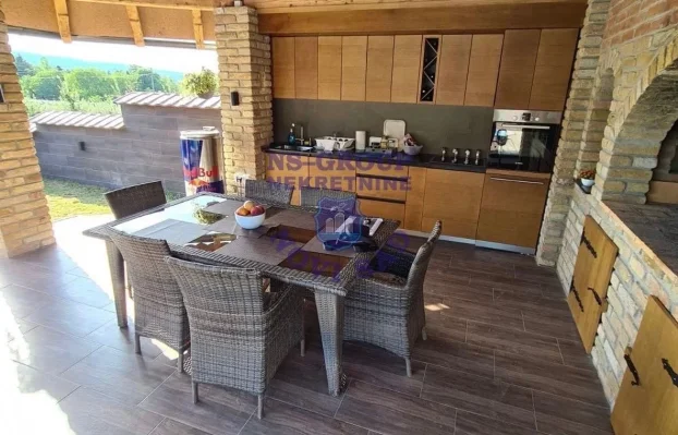 Sremski Karlovci, Fruška gora, 3.0 trosobna, 67 m²