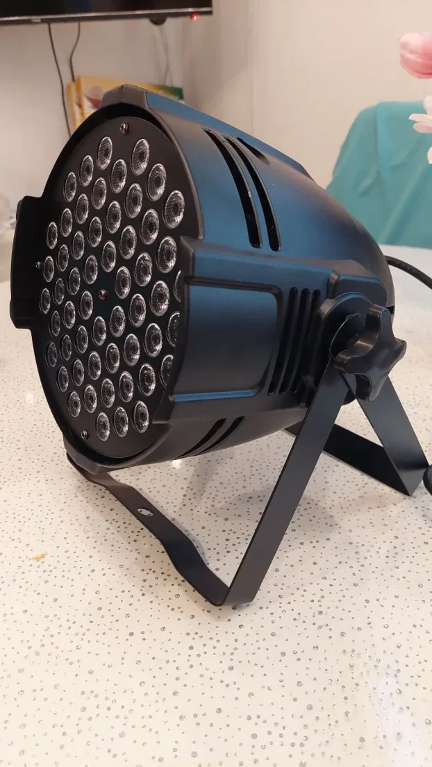 6 komada / LED par rasveta / parke / 54x3W / 3u1 diode - KupujemProdajem