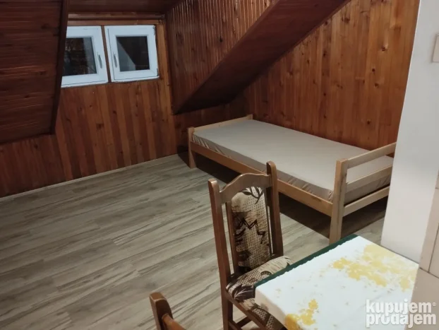 Borska, Kanarevo brdo, 1.0 jednosoban, 30 m²