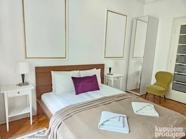 Kompletan nameštaj za stan