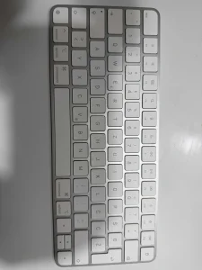 Apple Magic tastatura