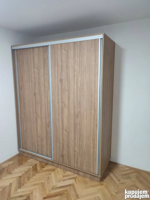 Američki plakari po meri